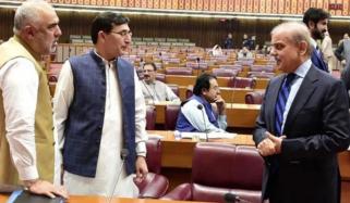 شہباز شریف محمود اچکزئی سے اپوزیشن چیمبر میں ملاقات کرینگے