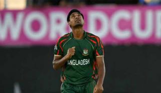 لاہور قلندرز نے مستفیض الرحمٰن سے 6 کروڑ 44 لاکھ روپے میں ڈائریکٹ سائننگ کرلی