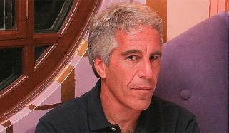 جیفری ایپسٹین کے استحصالی نیٹ ورک میں سینکڑوں نوجوان خواتین اور لڑکیاں شامل تھیں