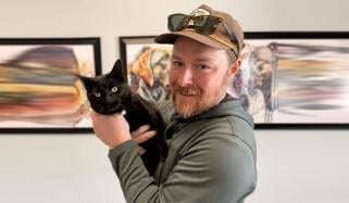 مائیکرو چِپ کی بدولت بلی 11 ماہ بعد مالک سے مل گئی