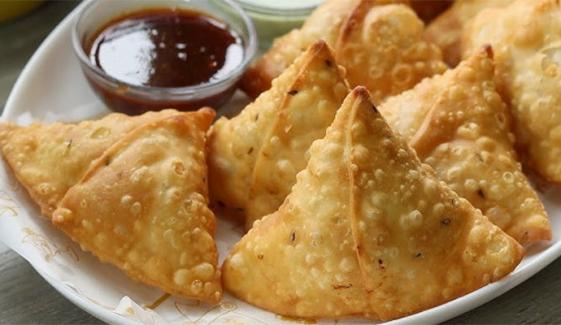 سموسے کی قیمت رمضان میں 100 روپے تک پہنچنے کا خدشہ