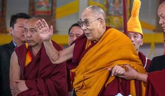 دلائی لامہ کا نام بھی ایپسٹین فائلز میں شامل، بدھ مت کے روحانی پیشوا کی وضاحت آ گئی