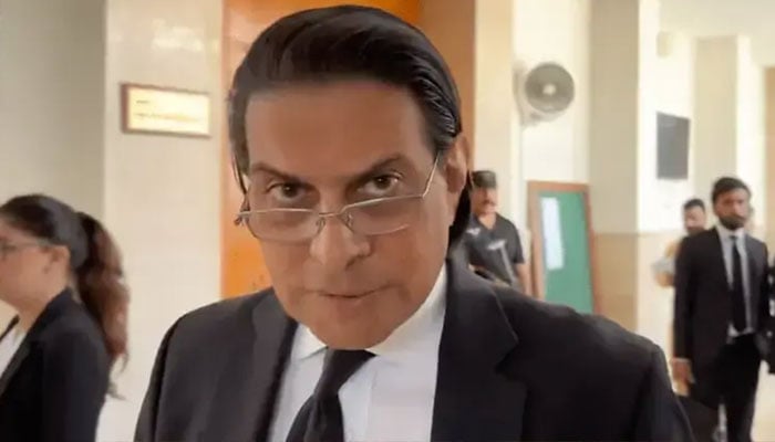 سلمان اکرم راجہ---فائل فوٹو