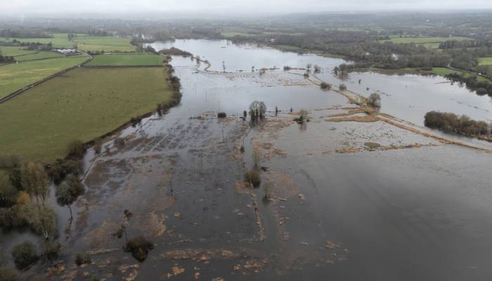 UK weather alert: 101 flood warning issued across country