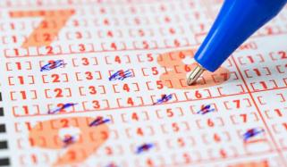 امریکا: خاتون نے خواب میں ملی رہنمائی سے ہزاروں ڈالرز کی لاٹری جیت لی