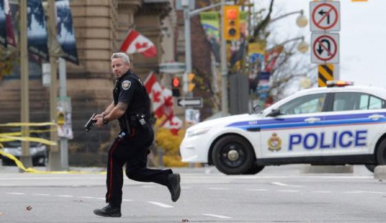 کینیڈا: اسکول و گھر میں خاتون کی فائرنگ، 10 افراد ہلاک