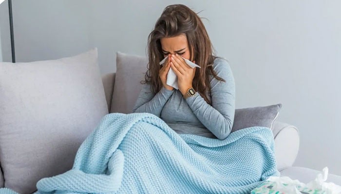 H3N2 فلو میں غیرمعمولی اضافہ: ڈاکٹرز نے وجوہات اور احتیاطی تدابیر بتا دیں