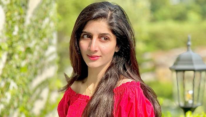 Mawra Hocane shares a powerful women’s‑rights message amid pregnancy rumors