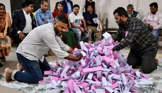 بنگلادیش: 66 فیصد ووٹرز نے اصلاحات کے حق میں ووٹ ڈالا