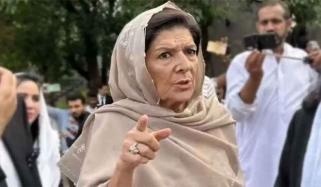 متعلقہ حکام کے پاس 2 دن ہیں، بہتر ہے کہ وہ بانی کا علاج کرالیں: علیمہ خان