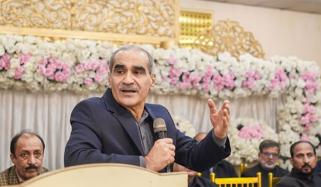 بانی پی ٹی آئی کی بینائی متاثر ہونے کی خبریں پریشان کُن ہیں، خواجہ سعد رفیق