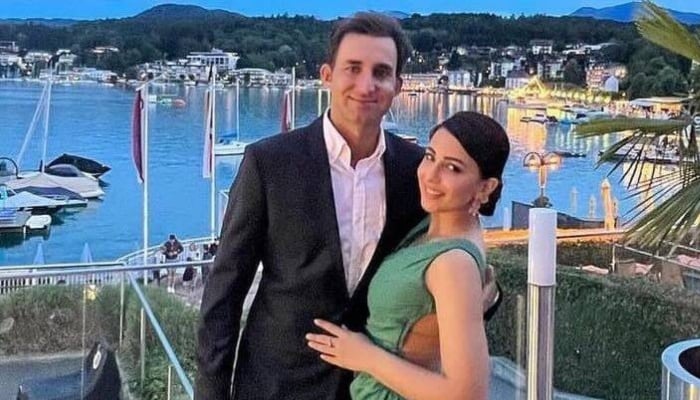 Ushna Shah marks birthday with intimate celebration alongside Hamza Amin