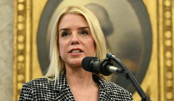 امریکی اٹارنی جنرل کا جیفری ایپسٹین کے متاثرین سے معافی مانگنے سے انکار