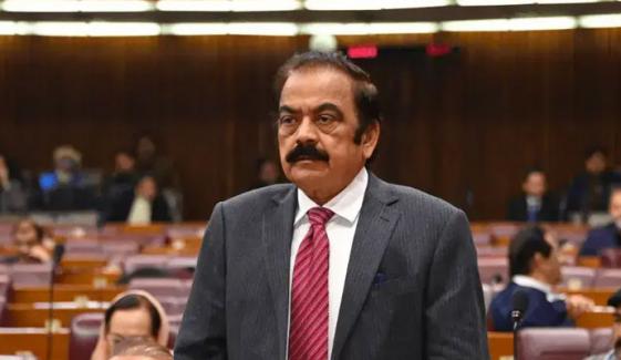 خان صاحب کی صحت پر سیاست نہ کریں: رانا ثناء اللّٰہ