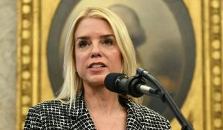 امریکی اٹارنی جنرل کا جیفری ایپسٹین کے متاثرین سے معافی مانگنے سے انکار