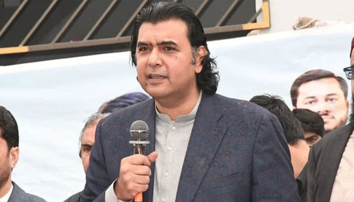 اپوزیشن اتحاد تحریک تحفظ آئین پاکستان کے رہنما مصطفیٰ نواز کھوکھر—فائل فوٹو