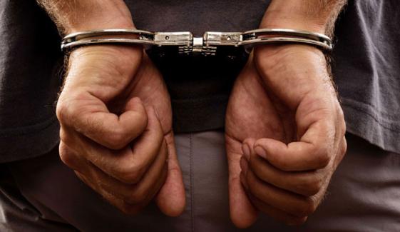 کراچی ایئر پورٹ: غیر قانونی طور پر ملائیشیا جانیوالا مسافر گرفتار