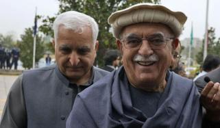 سپریم کورٹ میں بانی کی صحت سے متعلق آئی رپورٹ خطرناک ہے: محمود خان اچکزئی