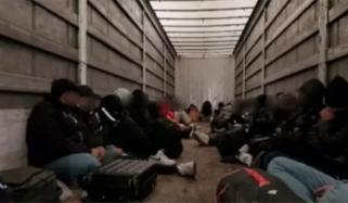 برطانیہ: انسانی اسمگلنگ کا بڑا نیٹ ورک بے نقاب، 33 تارکین وطن گرفتار