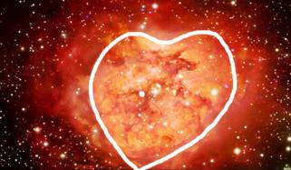 ناسا نے ویلنٹائن ڈے پر دل کی شکل والے ستاروں کے جھرمٹ کی تصویر شیئر کردی