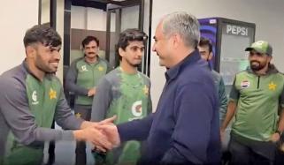 پاک بھارت میچ، محسن نقوی کی کھلاڑیوں اور مینجمنٹ سے ملاقات