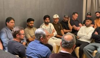 پاک بھارت میچ، محسن نقوی کی کھلاڑیوں اور مینجمنٹ سے ملاقات