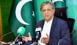 بانئ پی ٹی آئی کی ایک آنکھ کی بینائی عینک لگا کر 70 فیصد ہے: اعظم نذیر تارڑ