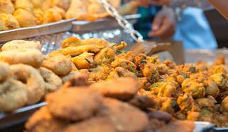 کمشنر کراچی نے ماہ رمضان کیلئے مختلف اشیا کی قیمتیں مقرر کردیں