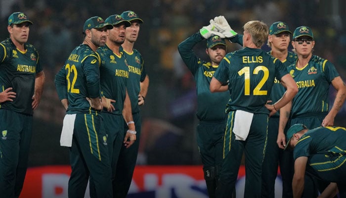 آسٹریلیا ٹی20 ورلڈکپ کے پہلے ہی راؤنڈ سے باہر، زمبابوے سپر ایٹ میں پہنچ گیا