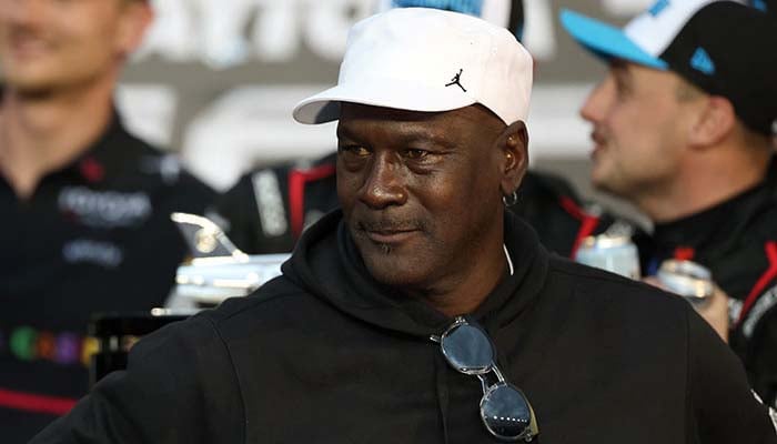 Michael Jordan’s weird Daytona 500 celebration with minor sparks backlash