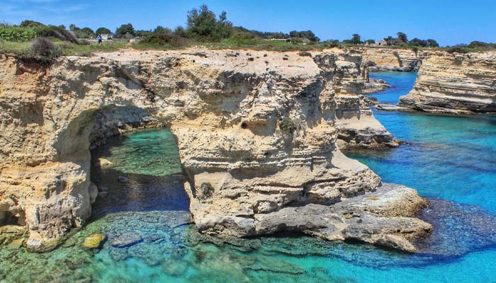 Italy’s iconic Lovers’ Arch disappears into sea on Valentine’s Day