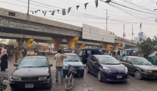  کراچی کے مختلف علاقوں میں بارش اور ژالہ باری