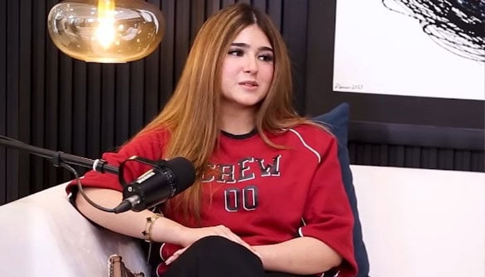 کشف علی — اسکرین گریب