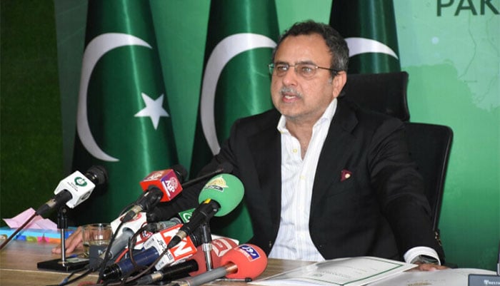 اویس لغاری: فائل فوٹو