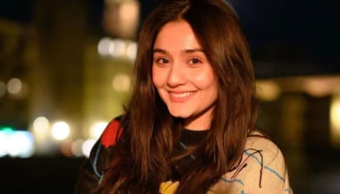 Dur-e-Fishan Saleem celebrates Ramadan by sending heartfelt message