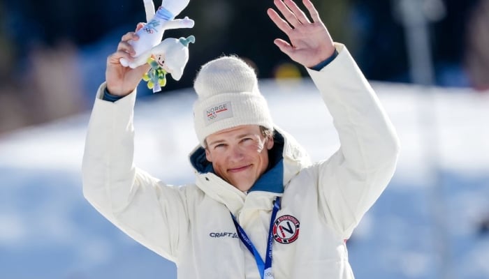 Norways Johannes Hoesflot Klaebo males Olympics record with 10th gold medal