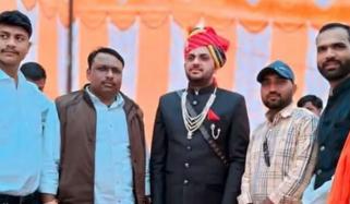 بھارت: مجرموں کو شادی میں شریک کرنا کانسٹیبل کو مہنگا پڑ گیا