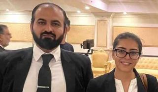 متنازع ٹوئٹس کیس: ایمان مزاری، ہادی چٹھہ کی اپیل کی سماعت کل ہوگی