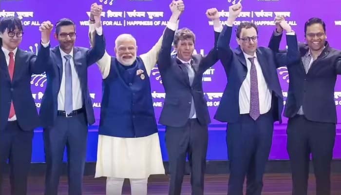 OpenAI and Anthropic’s CEOs shows heated rivalry during AI summit