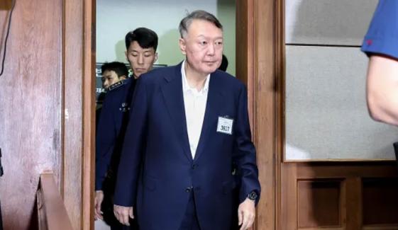 جنوبی کوریا: سابق صدر یون سوک یول کو بغاوت کے جرم میں عمر قید کی سزا