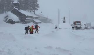 امریکا، کیلی فورنیا میں برفانی تودا گرنے سے 8 سیاح ہلاک