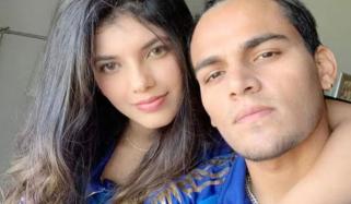 بھارتی کرکٹر راہول چاہر نے اہلیہ ایشانی جوہر سے علیحدگی کی تصدیق کردی