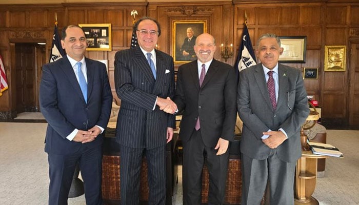 فوٹو: سوشل میڈیا Financegovpk@