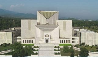 عدالتی فیصلے پر عمل کروانےکیلئے شناختی کارڈ بلاک کرنے کا سندھ ہائیکورٹ کا حکم غیرقانونی قرار