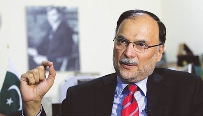 احسن اقبال : فائل فوٹو