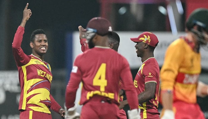 ٹی20 ورلڈکپ: سپر ایٹ میں زمبابوے چاروں شانے چت، ویسٹ انڈیز 107 رنز سے فاتح