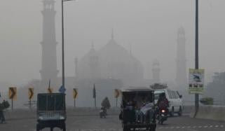 لاہور سمیت پنجاب میں فضائی آلودگی بڑھنے لگی