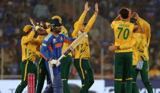 سنڈے کیسا رہا؟ بھارت کی شکست پر سوشل میڈیا پر ہنگامہ