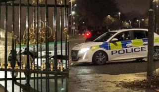 برطانیہ: پاکستانی نژاد نوجوان مسجد کے باہر چاقو حملے میں جاں بحق