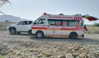 کرک: ایف سی اہلکاروں کی ایمبولینس پر فائرنگ، 3 زخمی اہلکار شہید